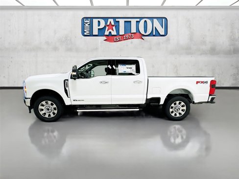 New 2025 Ford F250 Lariat w/ Chrome Package image 4