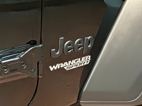 Certified 2021 Jeep Wrangler Sport S image 26
