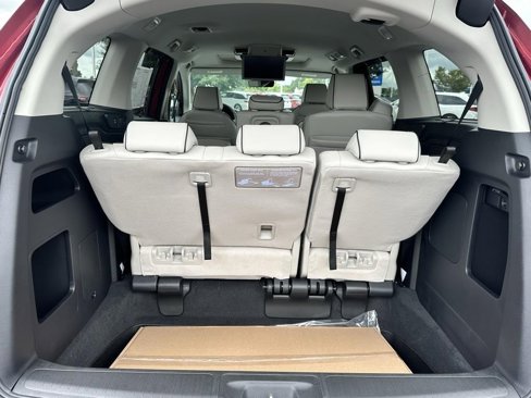 New 2026 Honda Odyssey Touring image 10