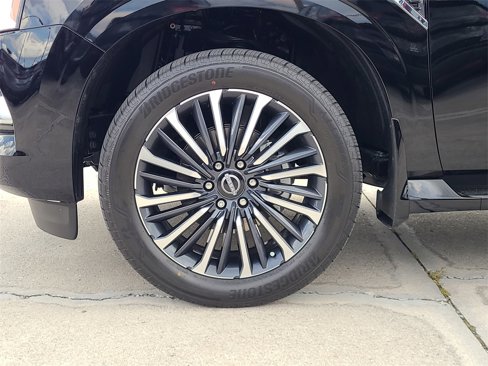 New 2025 Nissan Armada Platinum Reserve image 3