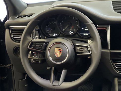 New 2026 Porsche Macan image 20