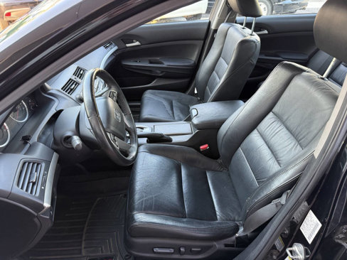 Used 2011 Honda Accord SE image 32