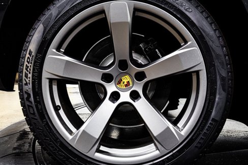 Used 2024 Porsche Macan image 25