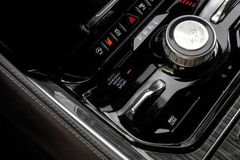 Used 2022 Jeep Wagoneer Series III w/ Premium Group I image 38
