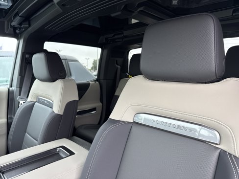 New 2026 GMC Hummer EV 4x4 Crew Cab image 10