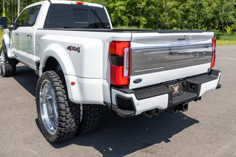 Used 2025 Ford F450 Platinum w/ Platinum Plus Package image 15