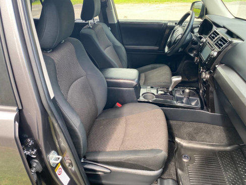 Used 2018 Toyota 4Runner TRD Off-Road Premium image 11