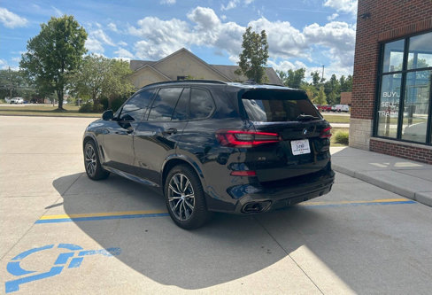Used 2021 BMW X5 M50i w/ Executive Package image 9
