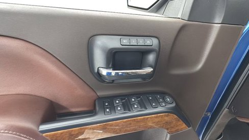 Used 2018 Chevrolet Silverado 1500 High Country image 18