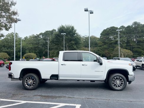 New 2026 Chevrolet Silverado 3500 LTZ w/ LTZ Premium Package image 4