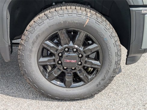 New 2026 GMC Sierra 2500 AT4 w/ AT4 Premium Plus Package image 11