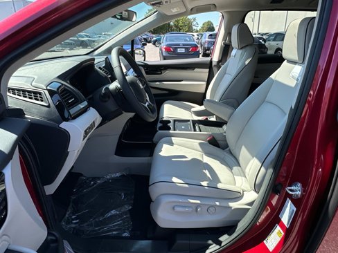 New 2026 Honda Odyssey Touring image 15