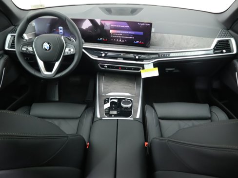 Used 2025 BMW X5 sDrive40i image 13