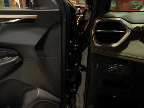 Used 2025 Chevrolet TrailBlazer ACTIV image 33