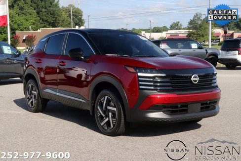 Used 2025 Nissan Kicks SV w/ Charging Package image 1