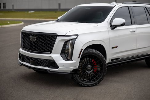 Used 2025 Cadillac Escalade V image 3