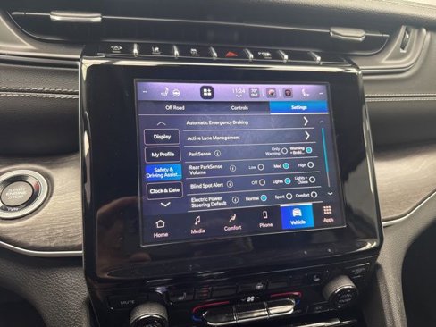 Used 2022 Jeep Grand Cherokee L Limited image 24
