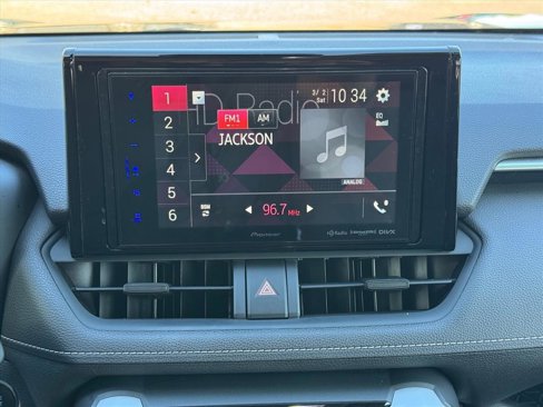 Used 2019 Toyota RAV4 XLE image 12
