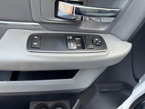 Used 2016 RAM 1500 Express image 11
