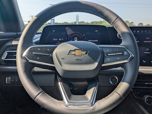 New 2026 Chevrolet Traverse LT w/ Sun and Wheel Package image 18