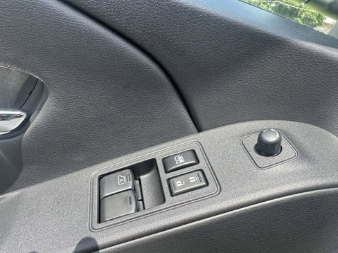 Used 2025 Nissan Frontier SV w/ SV Convenience Package image 30