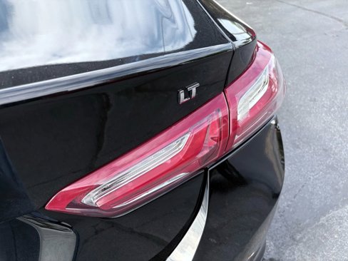Used 2019 Chevrolet Malibu LT image 31