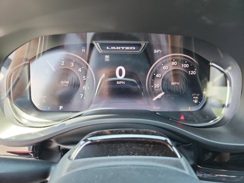 New 2025 RAM 1500 Limited image 10