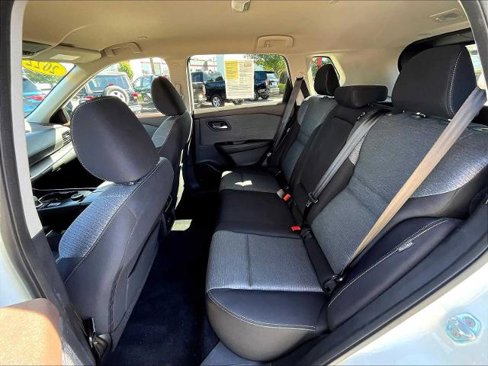 Certified 2022 Nissan Rogue SV image 15
