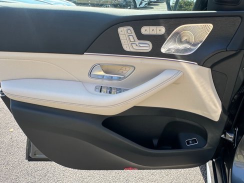 New 2026 Mercedes-Benz GLS 450 4MATIC image 5