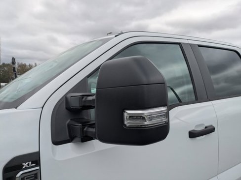 New 2025 Ford F350 XL w/ XL Chrome Package image 13