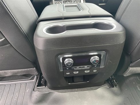 Used 2024 GMC Yukon XL Denali w/ Advanced Technology Package image 20