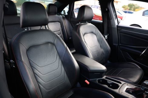 Used 2019 Volkswagen Jetta GLI Autobahn image 18