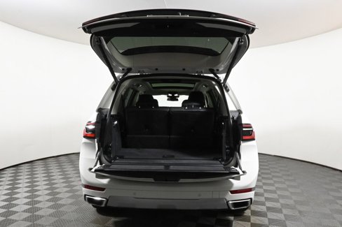 Used 2025 BMW X7 xDrive40i w/ Premium Package image 39