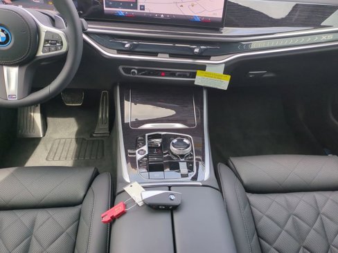 New 2026 BMW X5 xDrive50e w/ Executive Package image 18