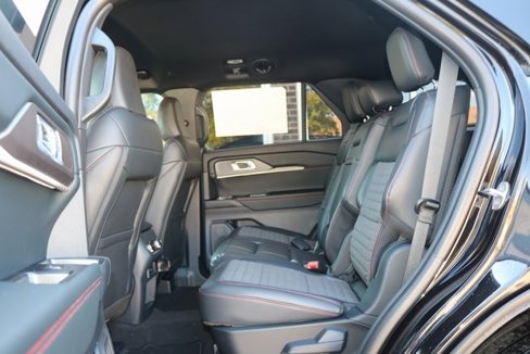 New 2025 Ford Explorer ST-Line image 23