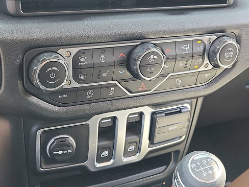 New 2025 Jeep Wrangler Sport S image 12