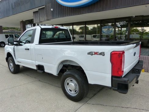 Used 2025 Ford F250 XLT w/ F-250 >10K GVWR Package image 2