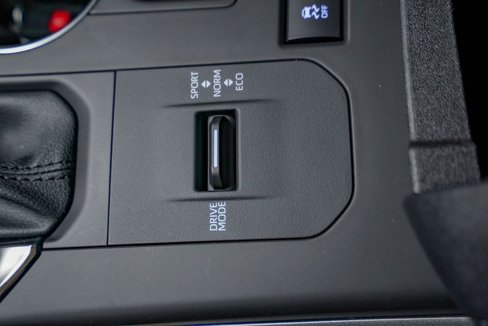 New 2025 Toyota Highlander XLE image 34