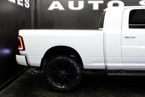 Used 2024 RAM 2500 Laramie w/ Night Edition image 9