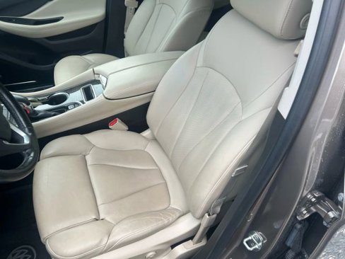 Used 2019 Buick Envision Premium w/ Driver Confidence Package image 13