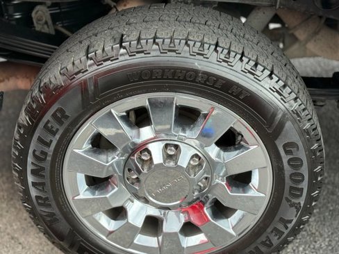 Used 2015 Chevrolet Silverado 2500 LTZ w/ Duramax Plus Package image 31