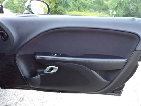 Used 2016 Dodge Challenger SXT image 20