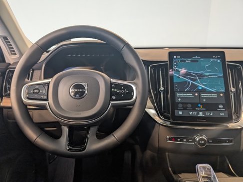 New 2026 Volvo XC90 B6 Plus w/ Protection Package Premier image 14