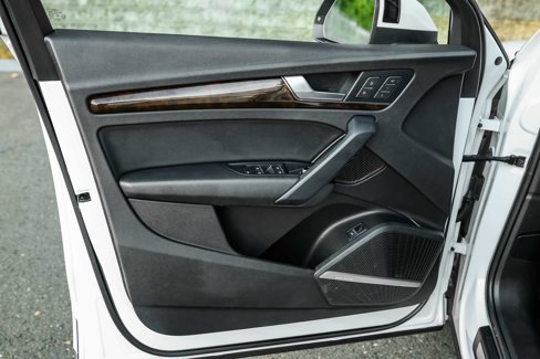 Used 2018 Audi Q5 2.0T Premium Plus w/ Premium Plus Package image 21