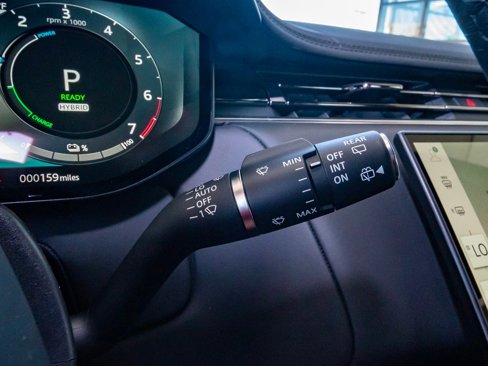 New 2025 Land Rover Range Rover Sport Dynamic SE image 14