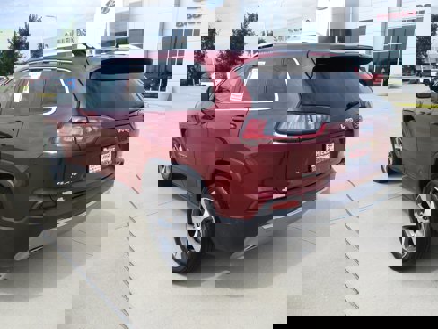 Used 2021 Jeep Cherokee Limited image 4