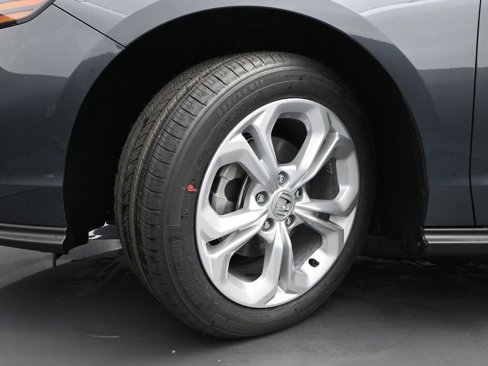 New 2025 Honda Accord LX image 40
