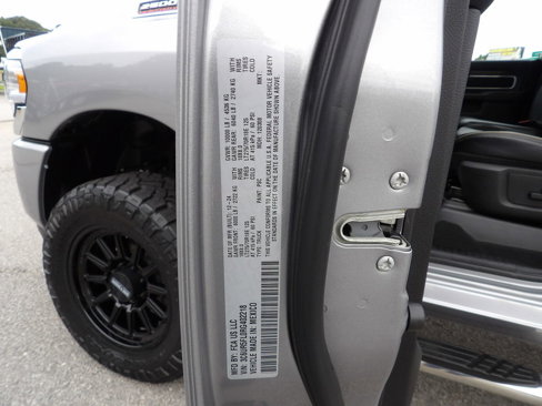 Used 2024 RAM 2500 Laramie w/ Safety Group image 66