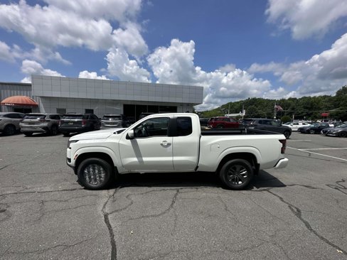 Used 2025 Nissan Frontier SV w/ SV Convenience Package image 6