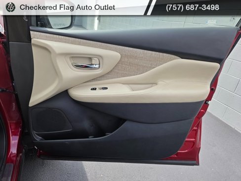 Used 2023 Nissan Murano SL image 44